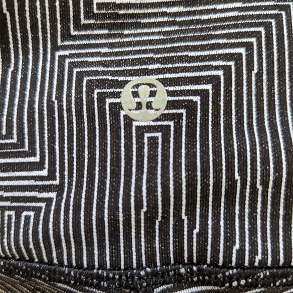 Lululemon - Picture 4 of 4